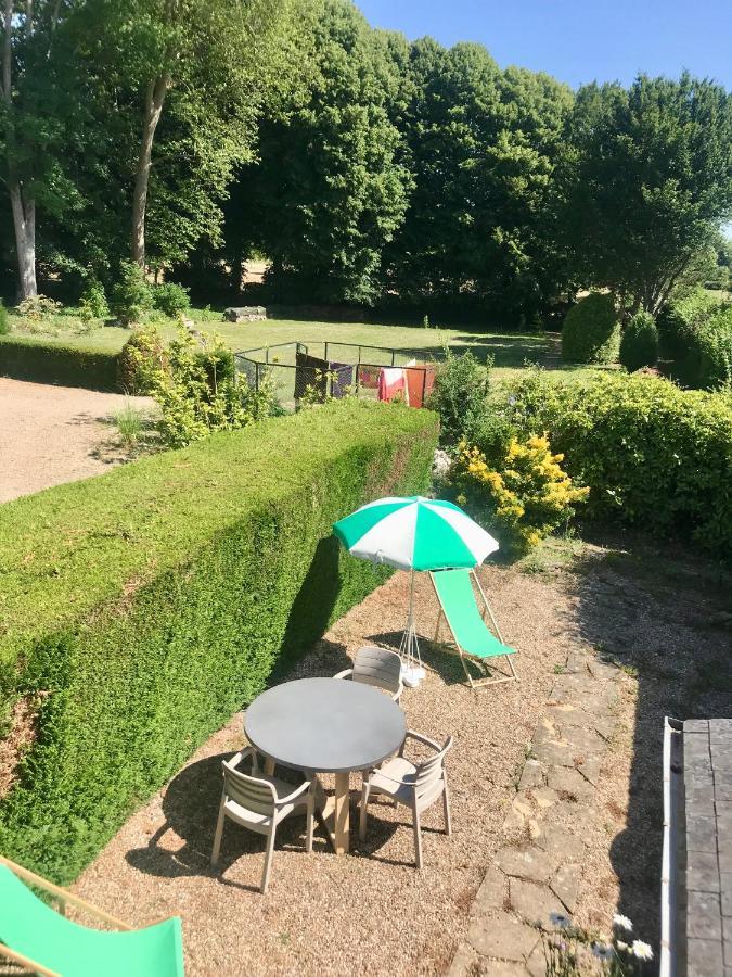 Gite De Mauxe Acquigny Exterior foto